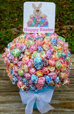 Lollipop Flower Pot Easter Centerpiece - This Ole Mom