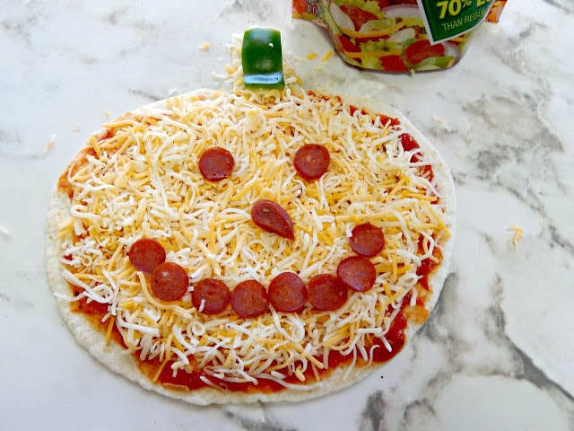 Easy To Make Pumpkin Shaped Pizza This Ole Mom