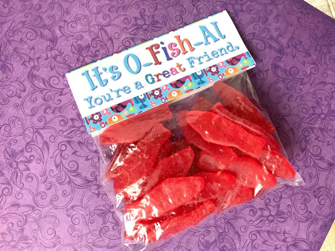 swedish-fish-printable-valentine-toppers-this-ole-mom
