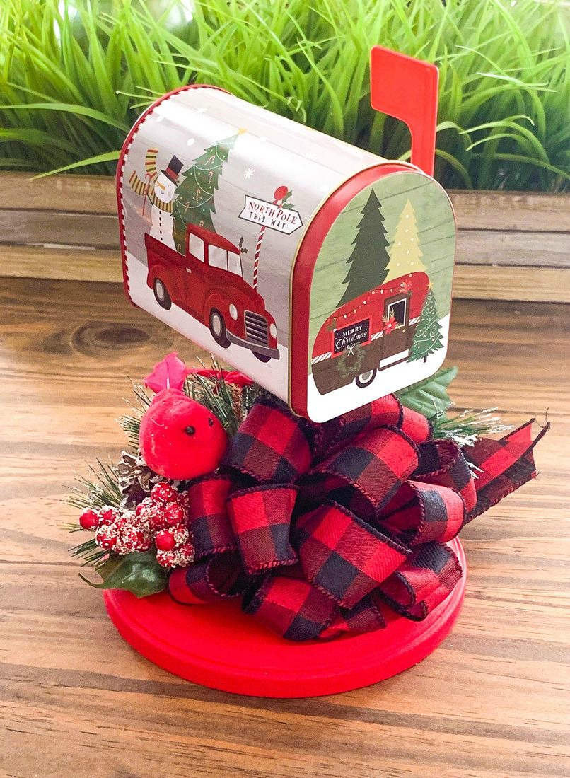 Dollar Tree Christmas Mailbox Decor - This Ole Mom